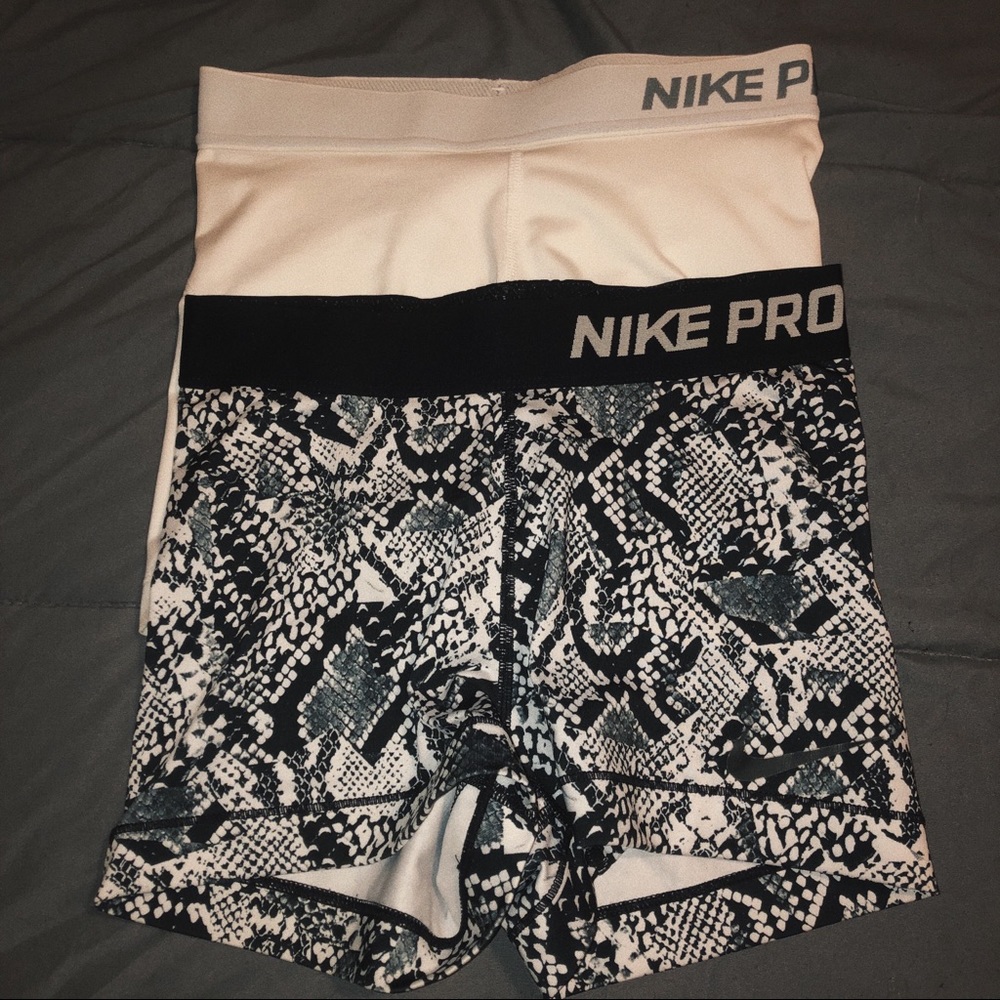 White and snake print Nike pro bundle!